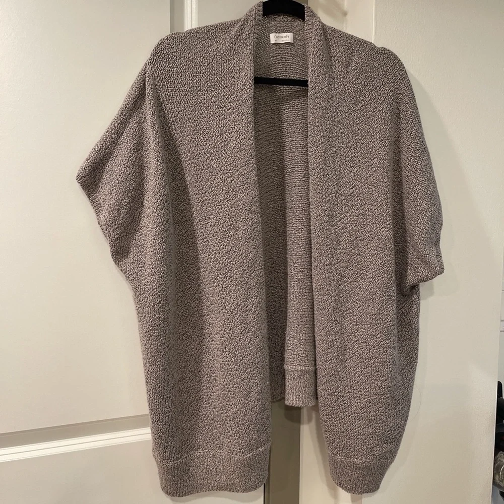 Set of 2 Aritzia cape sweaters - Picture 3 of 6